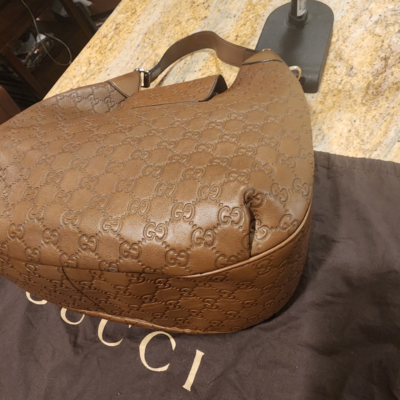 Authentic GUCCI Guccissima Medium Emily Brown Lather Hobo Bag with Chain Strap - Picture 10 of 16